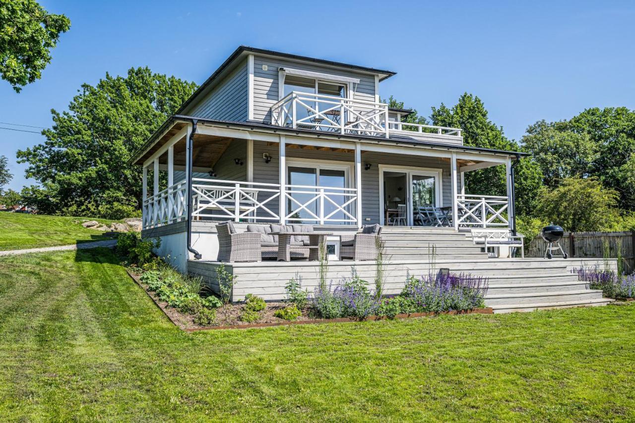 Exclusive Tranquil Villa By The Sea, Boat Available Drottningskär Exteriér fotografie