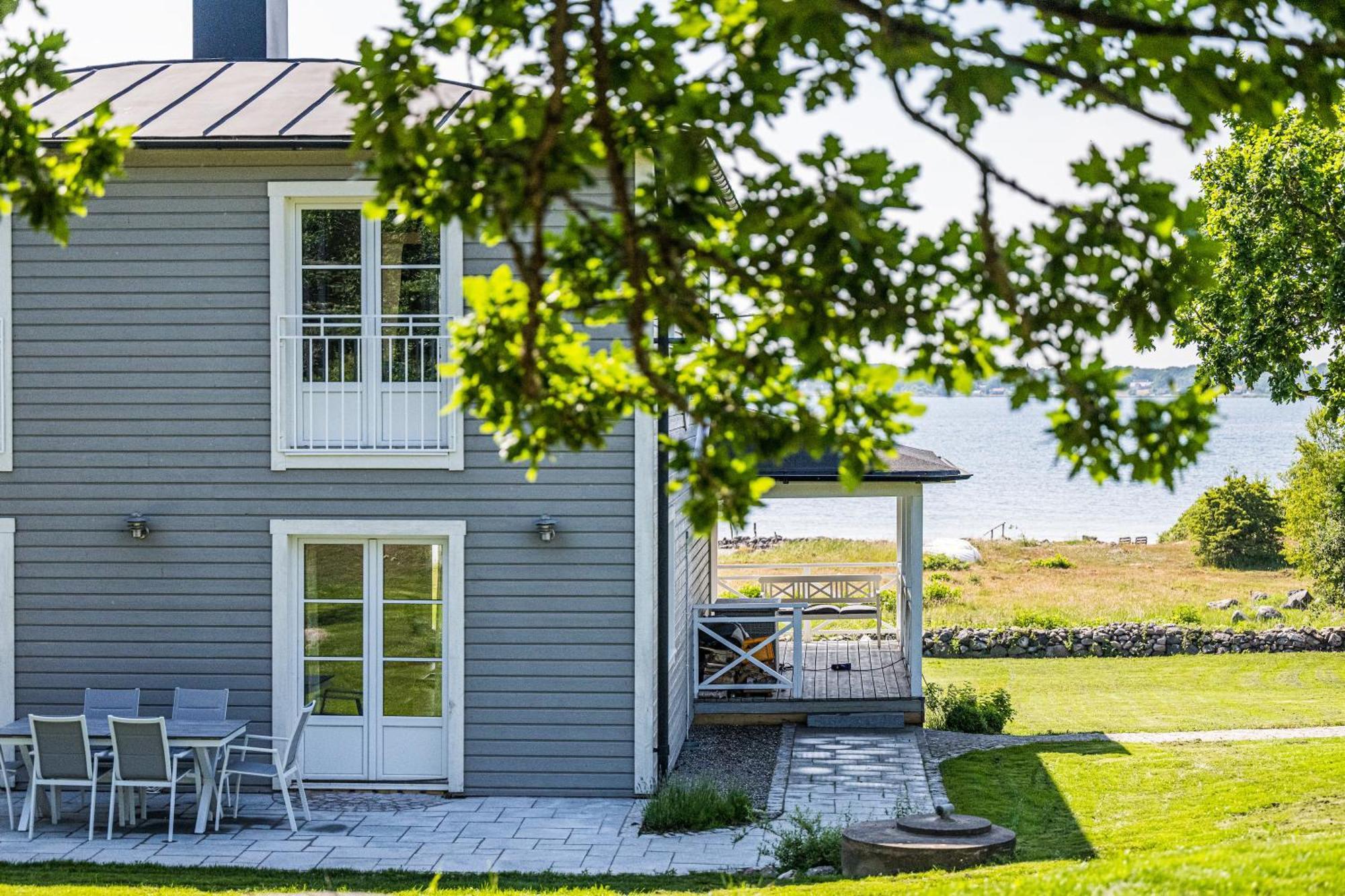 Exclusive Tranquil Villa By The Sea, Boat Available Drottningskär Exteriér fotografie
